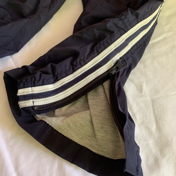 Boy’s osh kosh pants - Picture 2 of 3